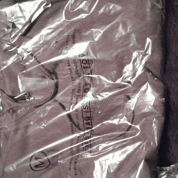 31.- Rib Zip-up Cropped Hoodie Jacket. Grape - Picture 4 of 4